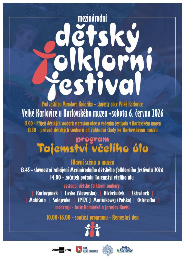 Krojované děti na folklorním festivalu ve Velkých Karlovicích