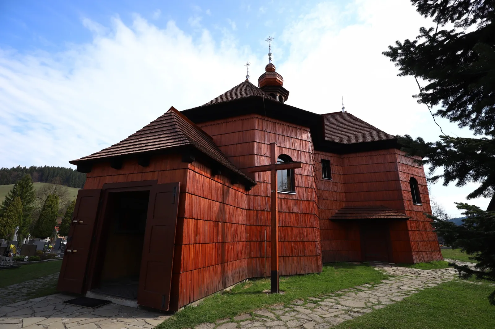 Dřevěný kostel P. Marie Sněžné